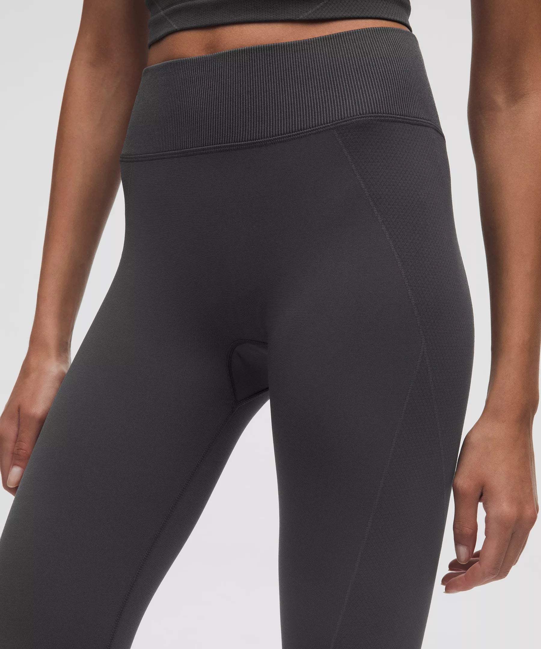 Get Low High-Rise Training Tight 25"