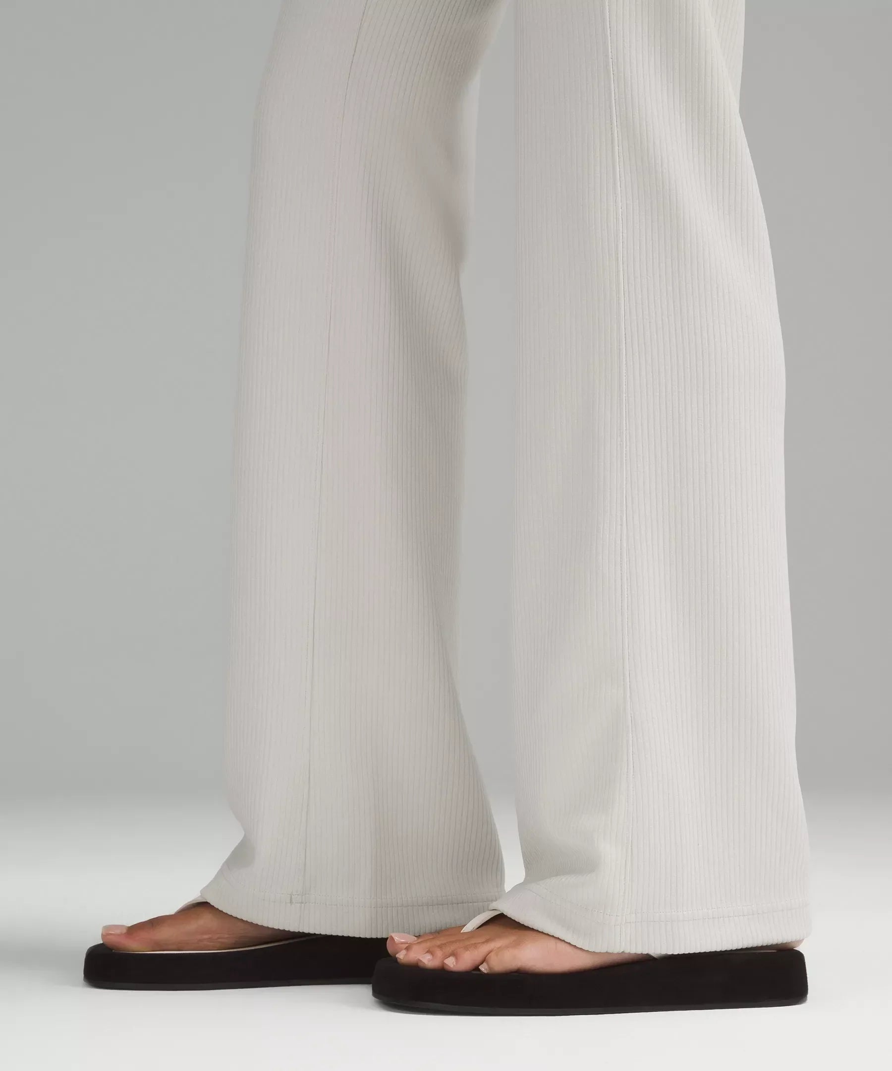 Ribbed Softstreme Flared Pant